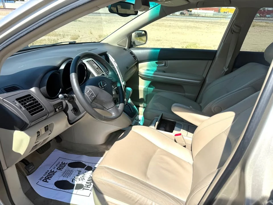 2006 Lexus RX 2nd Gen - Image 9 of 11