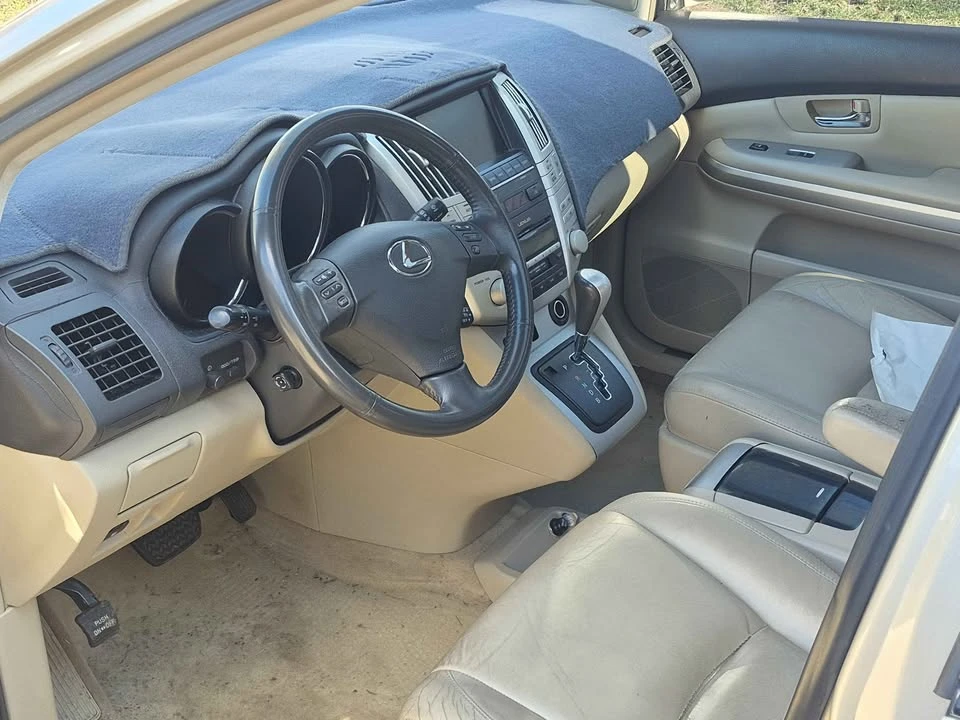 2006 Lexus RX 2nd Gen - Image 6 of 6