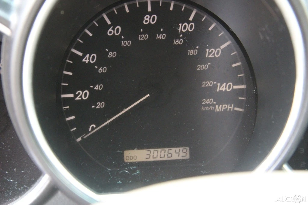 2006 Lexus RX 2nd Gen - Image 16 of 21