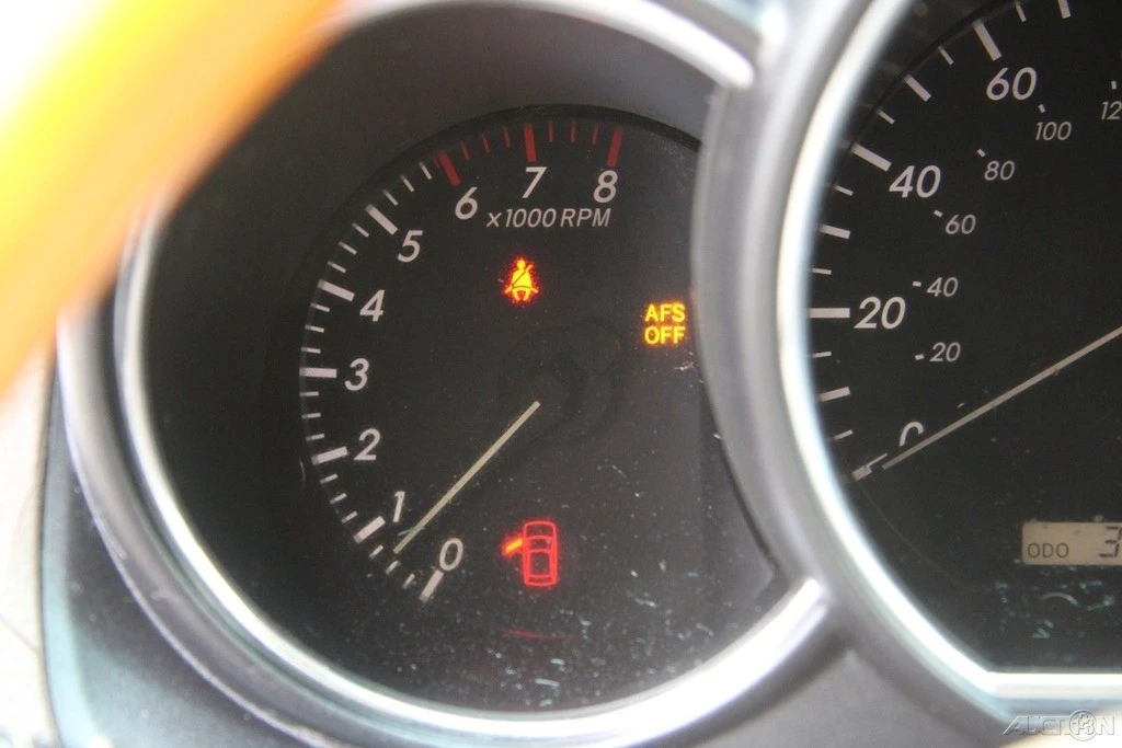 2006 Lexus RX 2nd Gen - Image 17 of 21