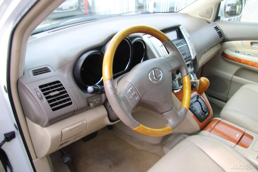 2006 Lexus RX 2nd Gen - Image 14 of 21