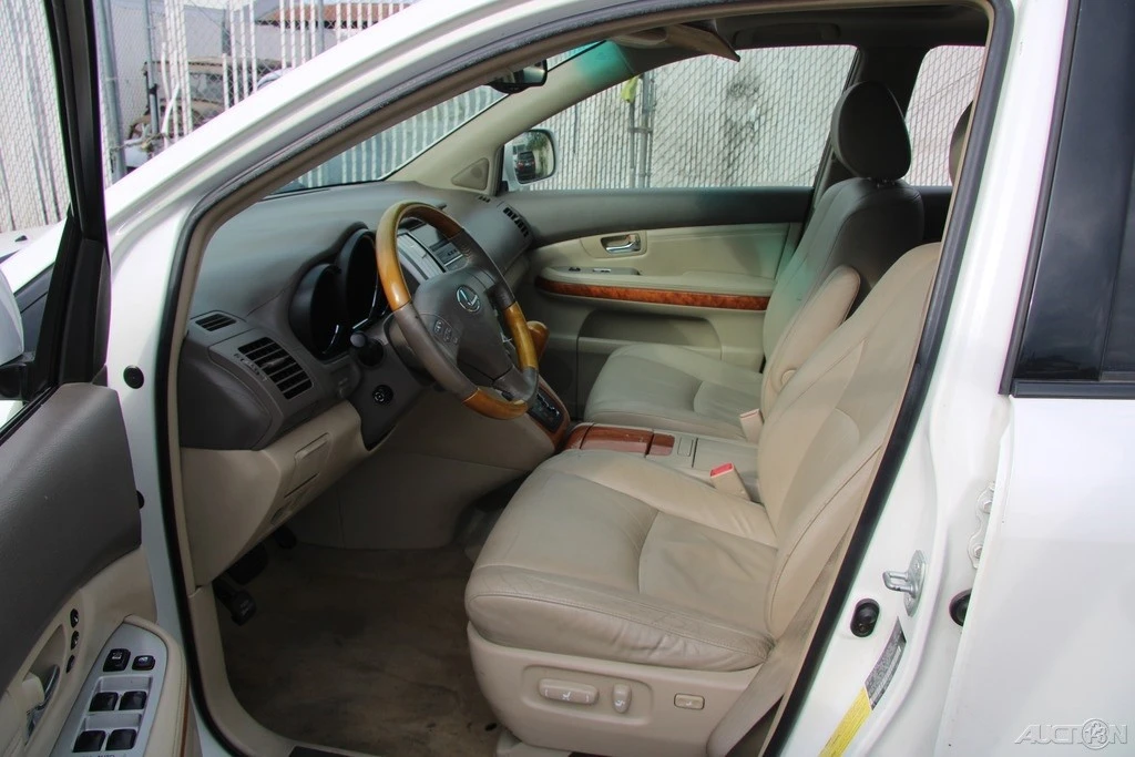 2006 Lexus RX 2nd Gen - Image 13 of 21