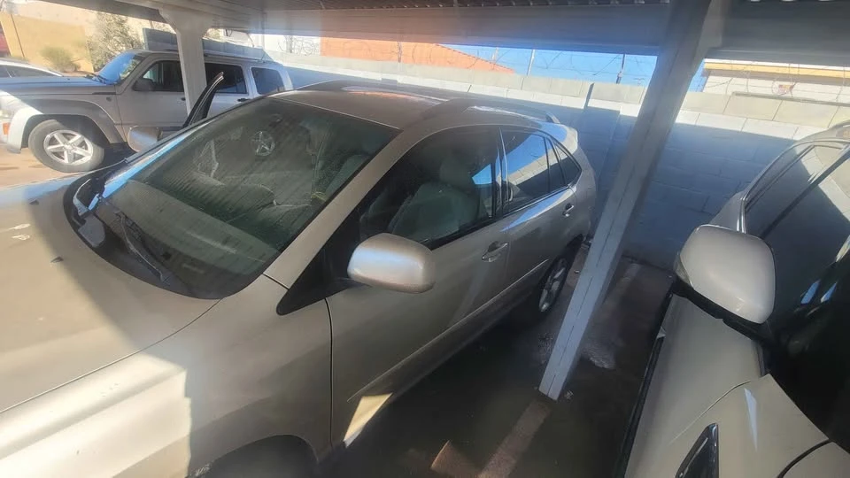 2006 Lexus RX 2nd Gen - Image 2 of 11