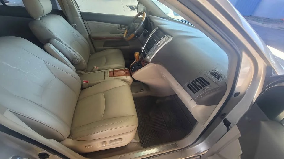 2006 Lexus RX 2nd Gen - Image 10 of 11
