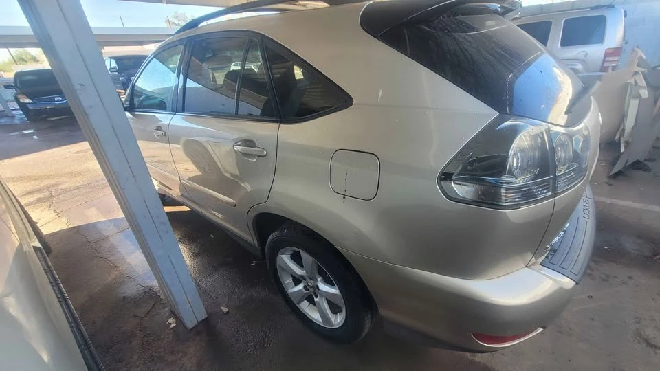 2006 Lexus RX 2nd Gen - Image 8 of 11