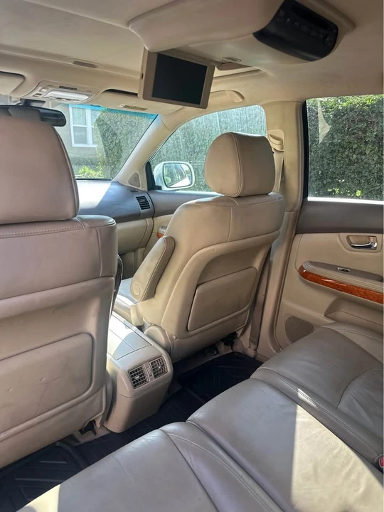 2006 Lexus RX 2nd Gen - Image 5 of 15