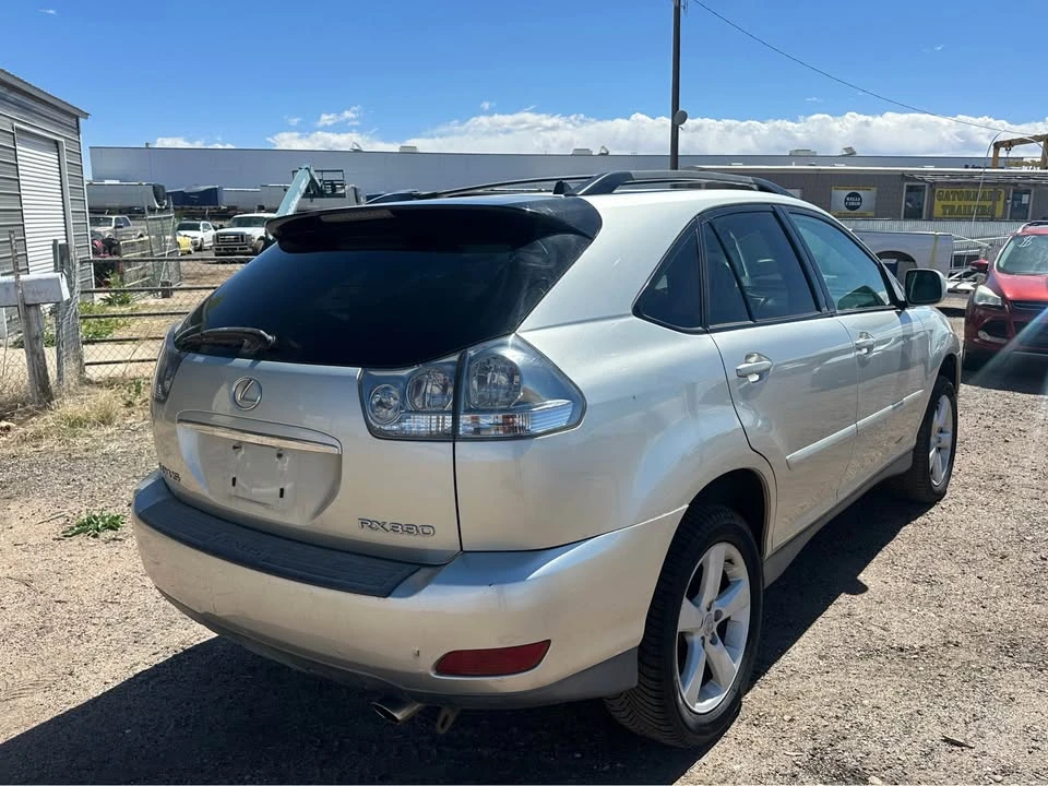 2006 Lexus RX 2nd Gen - Image 3 of 11