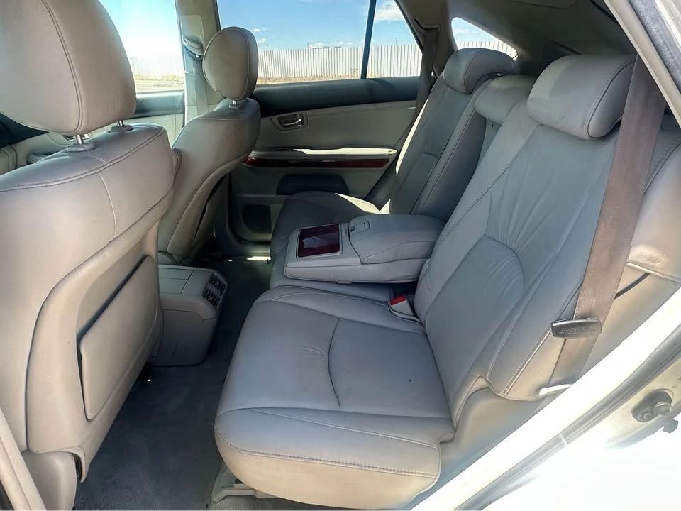 2006 Lexus RX 2nd Gen - Image 6 of 11