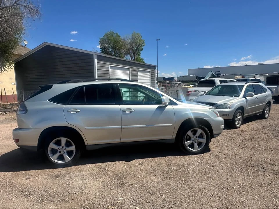 2006 Lexus RX 2nd Gen - Image 2 of 11