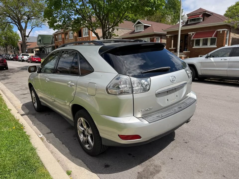 2006 Lexus RX 2nd Gen - Image 9 of 13