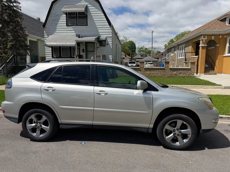 2006 Lexus RX 2nd Gen - Image 3 of 13