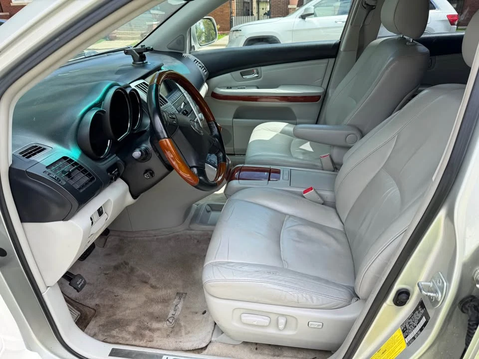 2006 Lexus RX 2nd Gen - Image 11 of 13