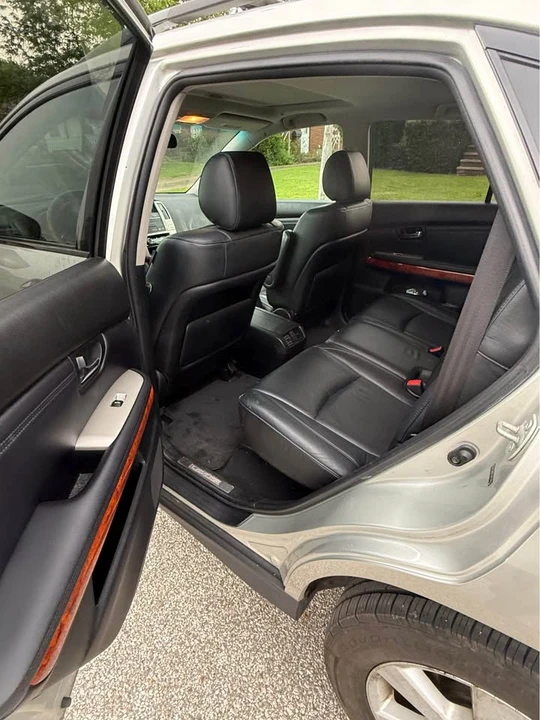 2006 Lexus RX 2nd Gen - Image 11 of 12