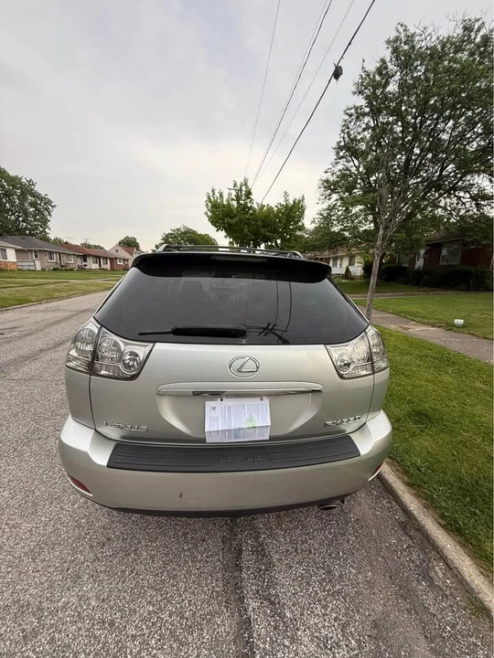 2006 Lexus RX 2nd Gen - Image 9 of 12