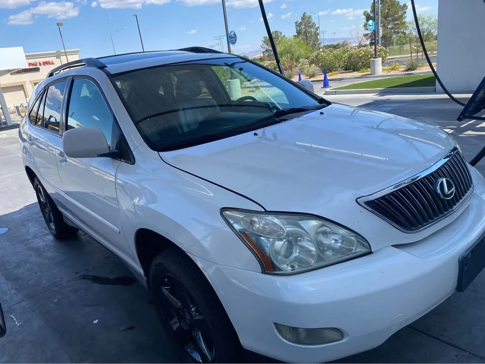 2006 Lexus RX 2nd Gen - Image 2 of 12