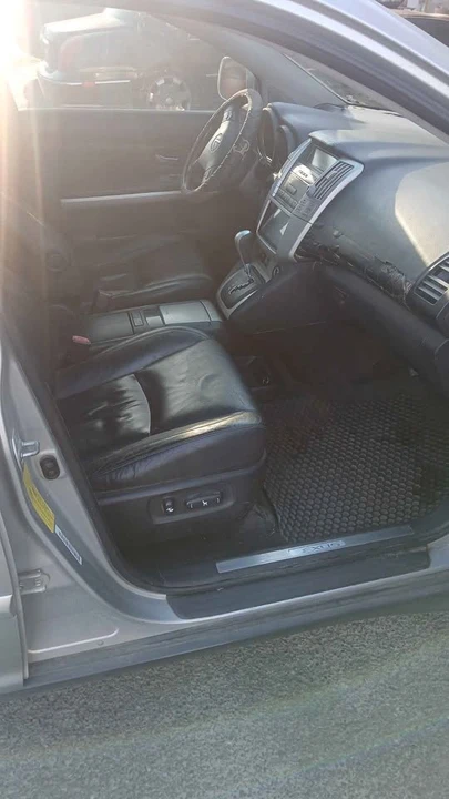 2006 Lexus RX 2nd Gen - Image 4 of 6
