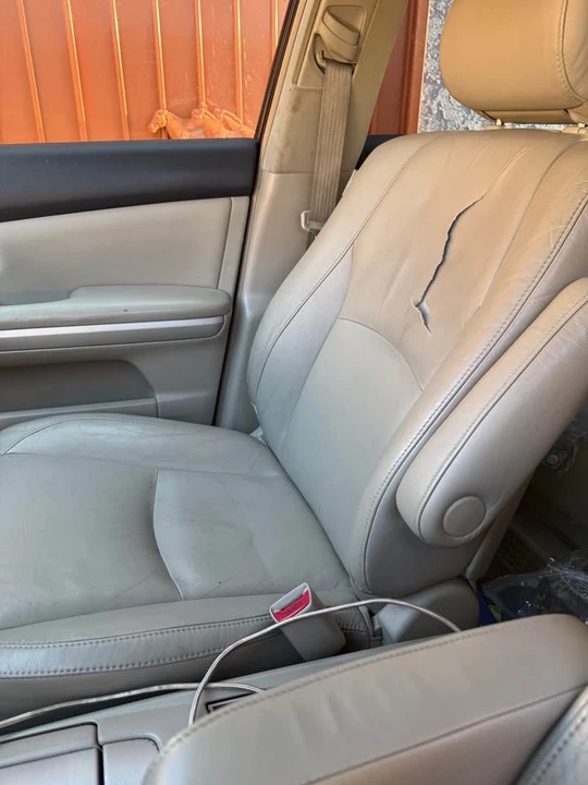 2006 Lexus RX 2nd Gen - Image 9 of 12