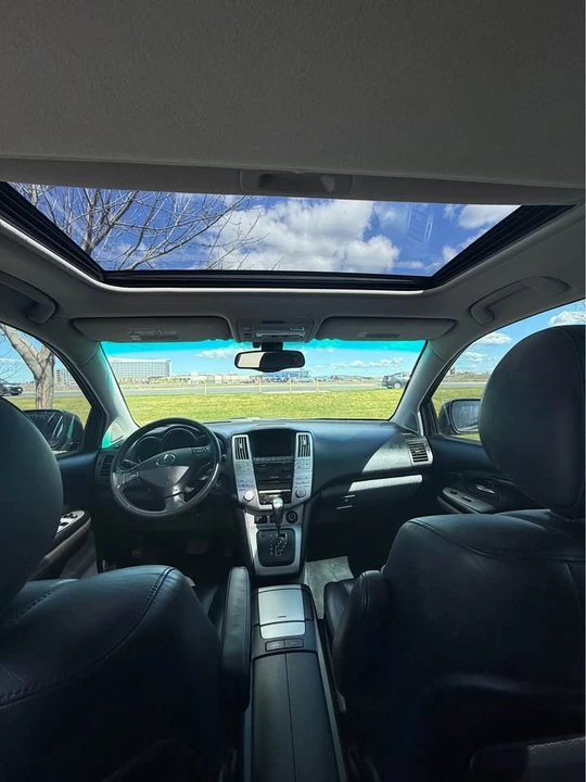 2006 Lexus RX 2nd Gen - Image 19 of 20