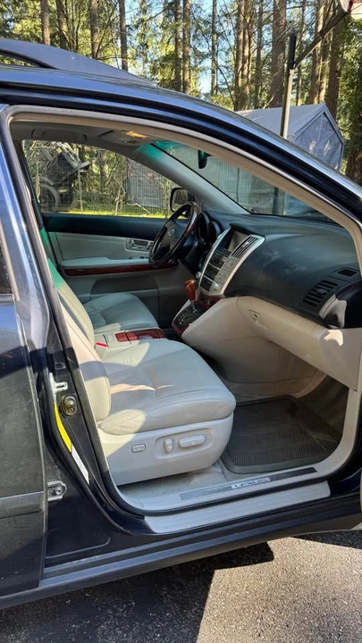 2006 Lexus RX 2nd Gen - Image 3 of 5