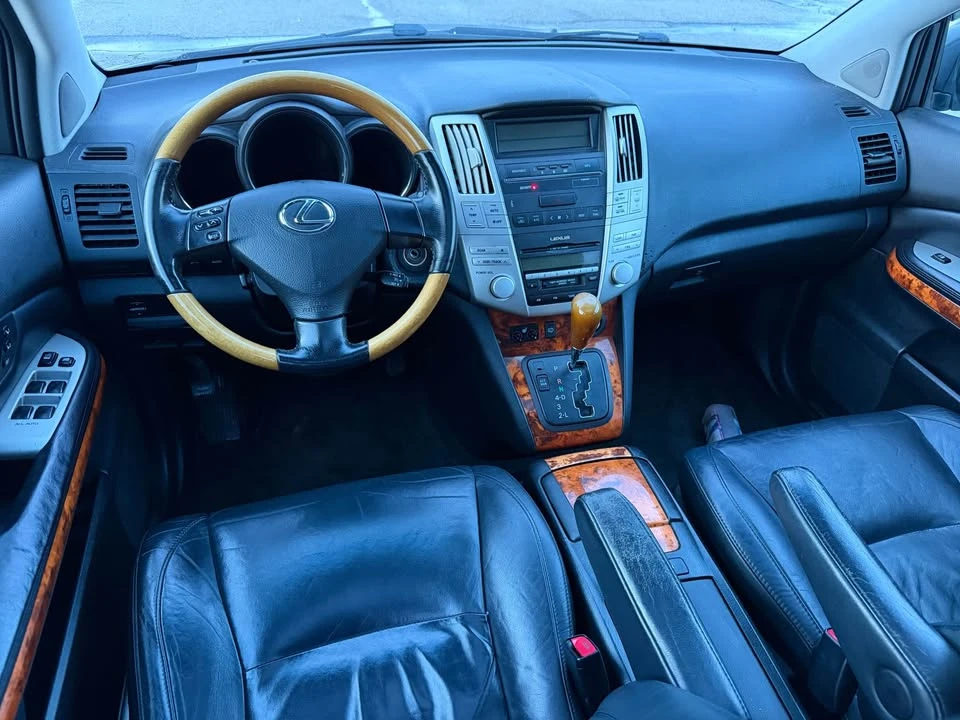 2006 Lexus RX 2nd Gen - Image 8 of 10
