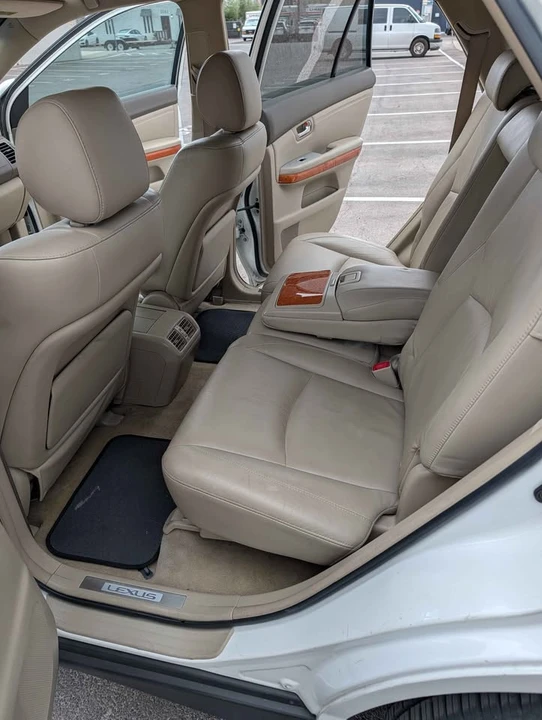 2006 Lexus RX 2nd Gen - Image 9 of 10