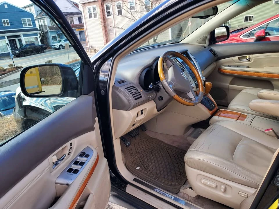 2006 Lexus RX 2nd Gen - Image 2 of 5