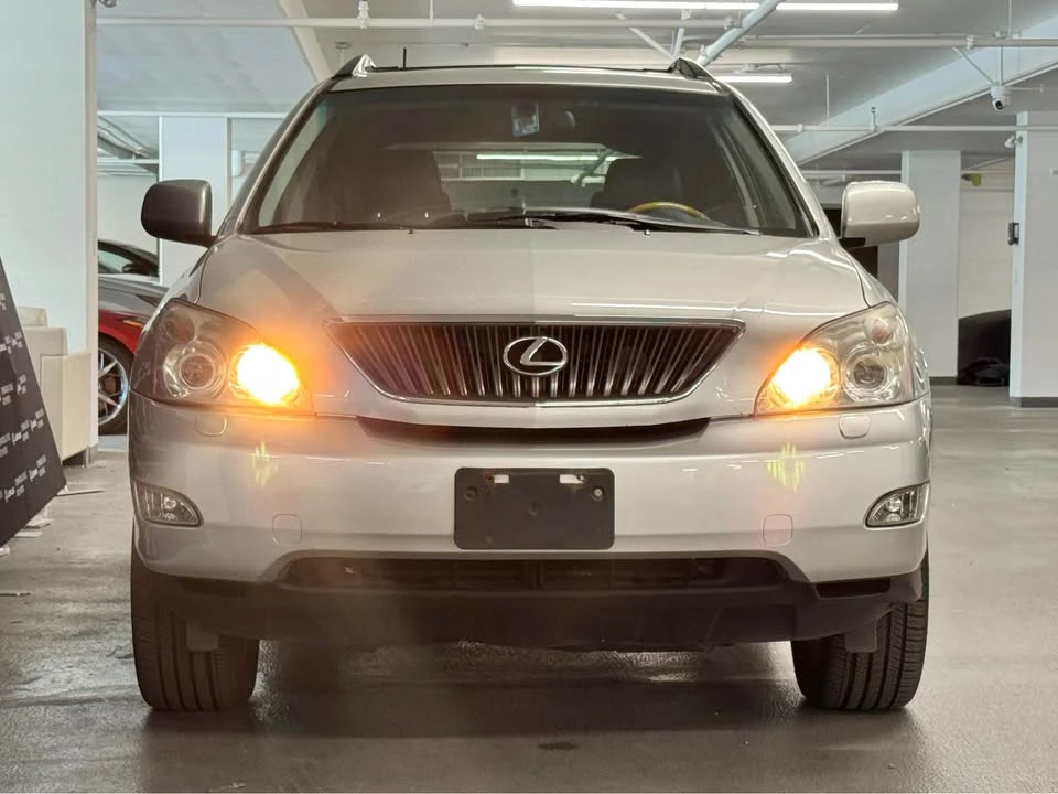 2006 Lexus RX 2nd Gen - Image 2 of 15