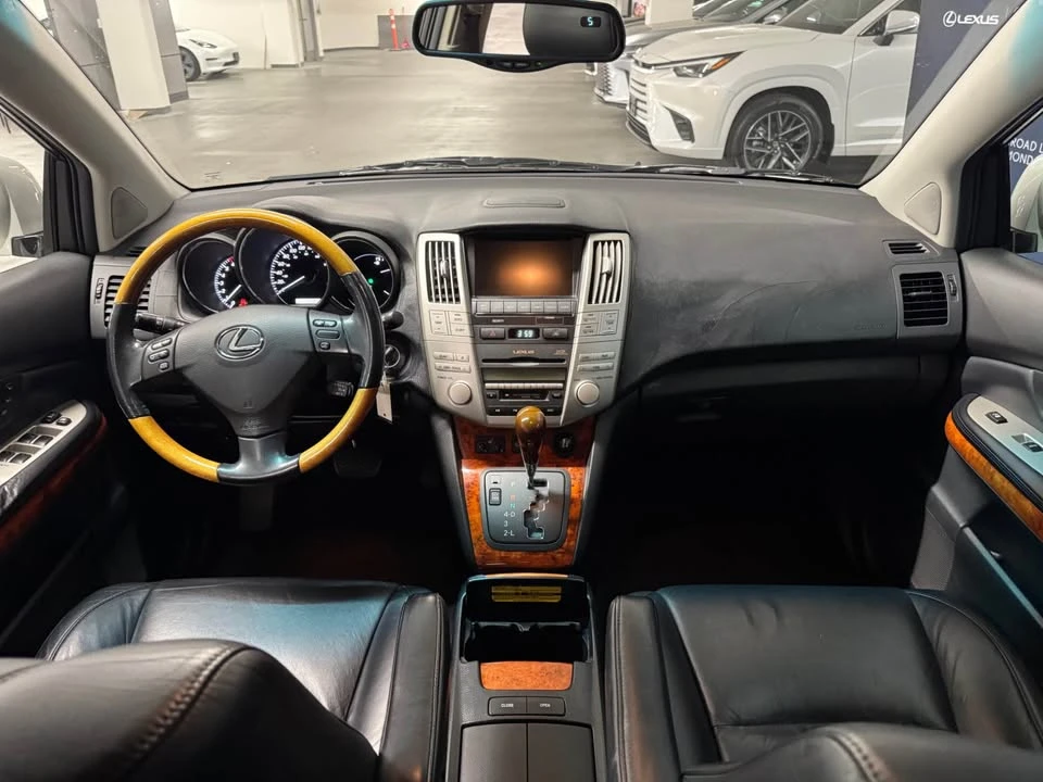 2006 Lexus RX 2nd Gen - Image 10 of 15