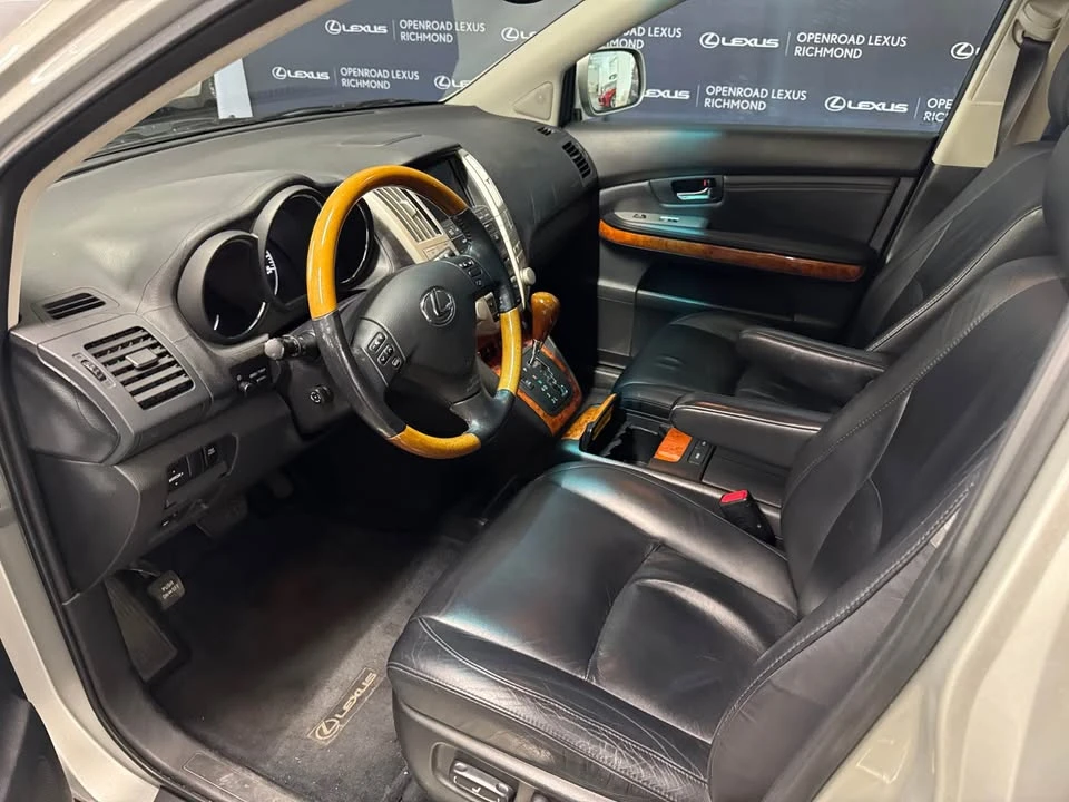 2006 Lexus RX 2nd Gen - Image 8 of 15