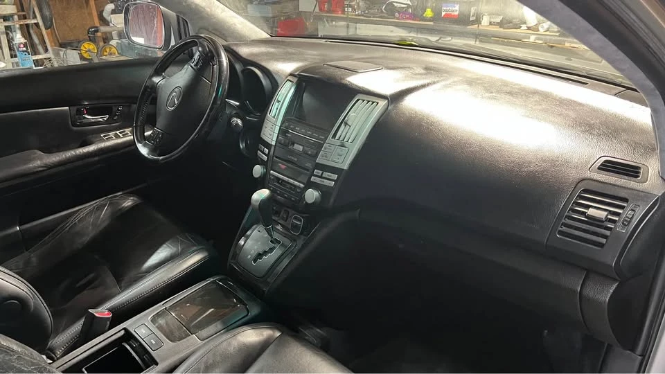 2006 Lexus RX 2nd Gen - Image 5 of 10