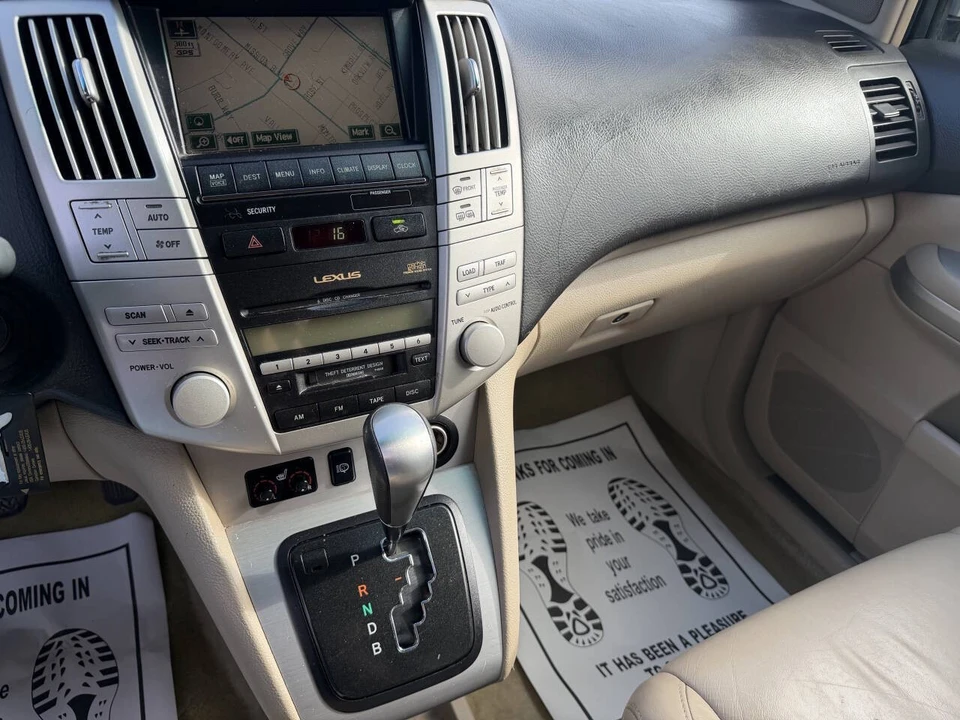 2006 Lexus RX 2nd Gen - Image 12 of 17
