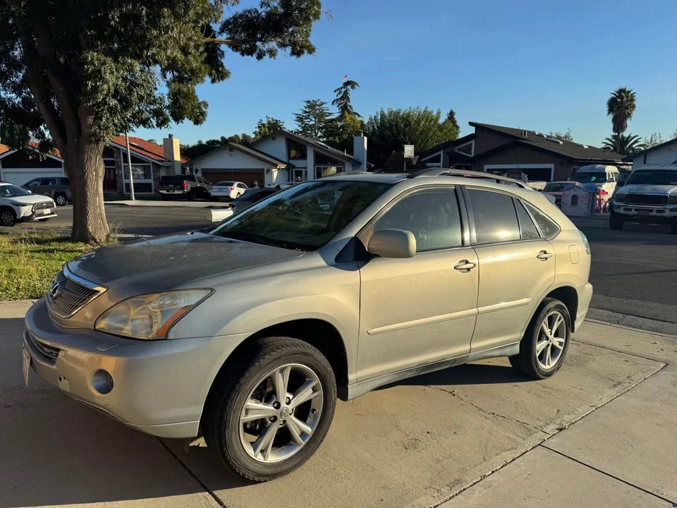 2006 Lexus RX 2nd Gen - Image 2 of 4