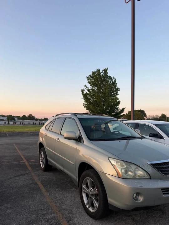 2006 Lexus RX 2nd Gen - Image 3 of 12