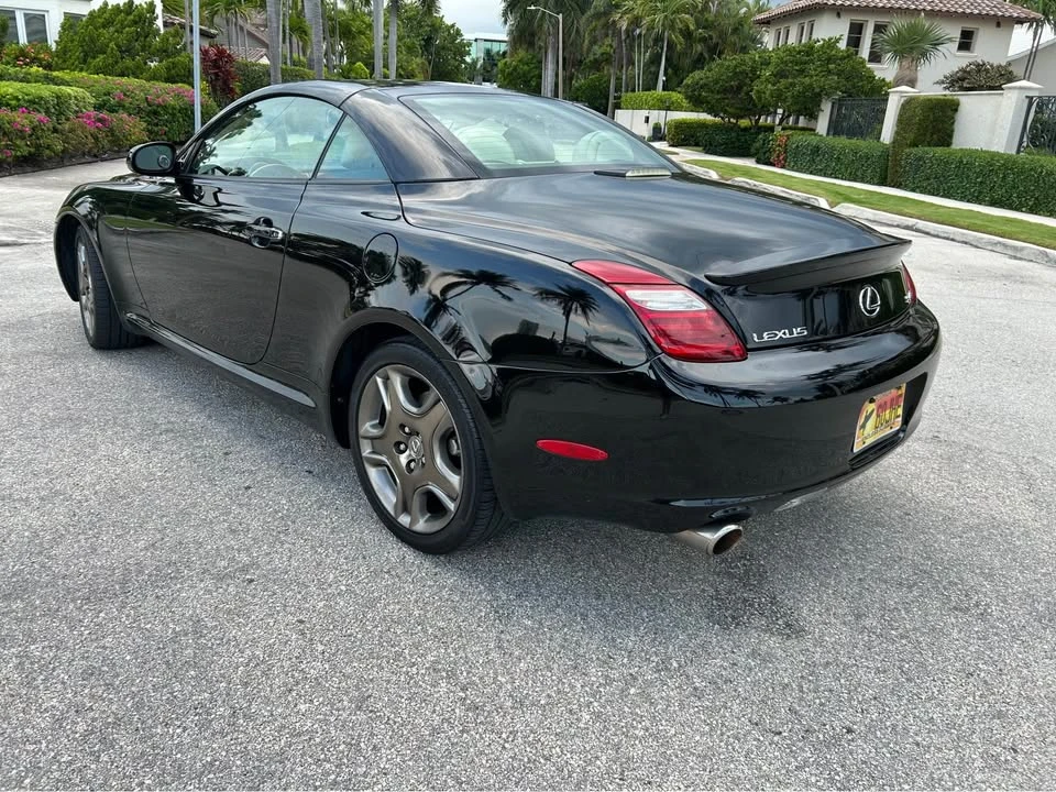 2006 Lexus SC430 - Image 3 of 17