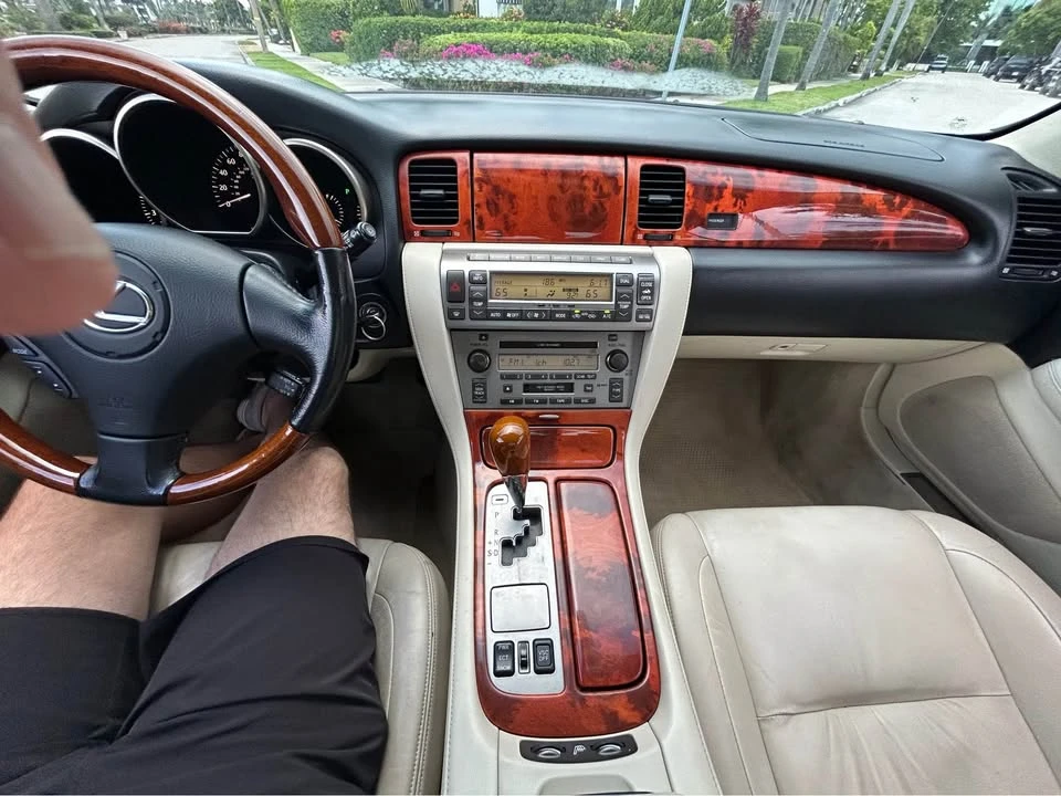 2006 Lexus SC430 - Image 13 of 17