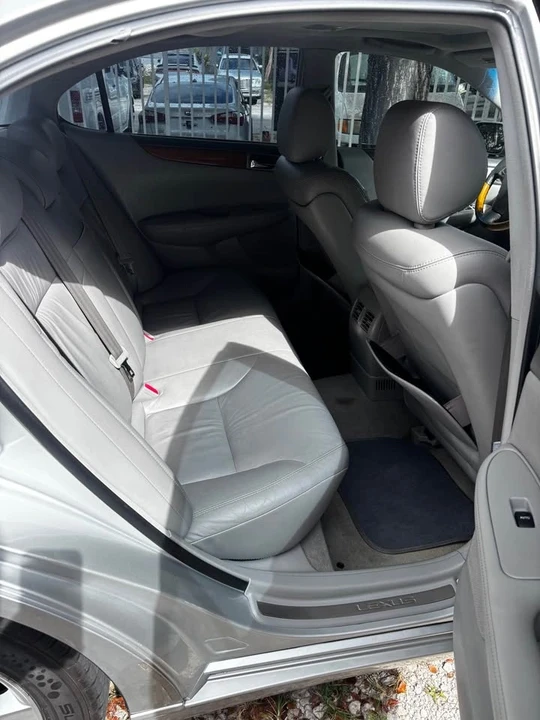 2006 Lexus SC430 - Image 6 of 6