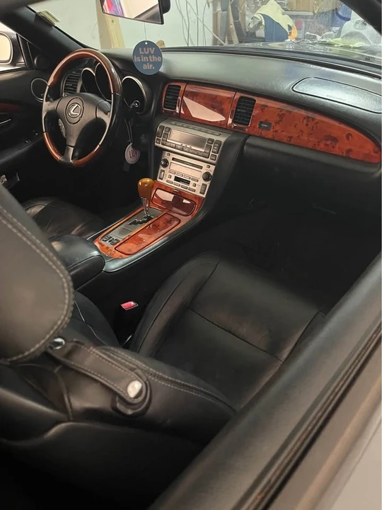 2006 Lexus SC430 - Image 6 of 7