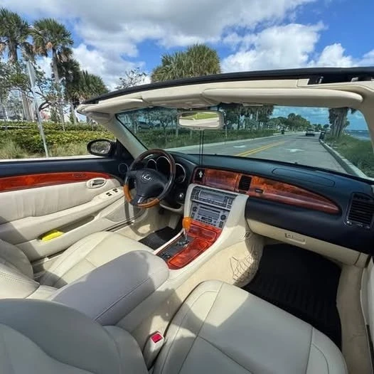 2006 Lexus SC430 - Image 24 of 31