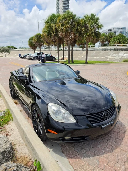 2006 Lexus SC430 - Image 2 of 20