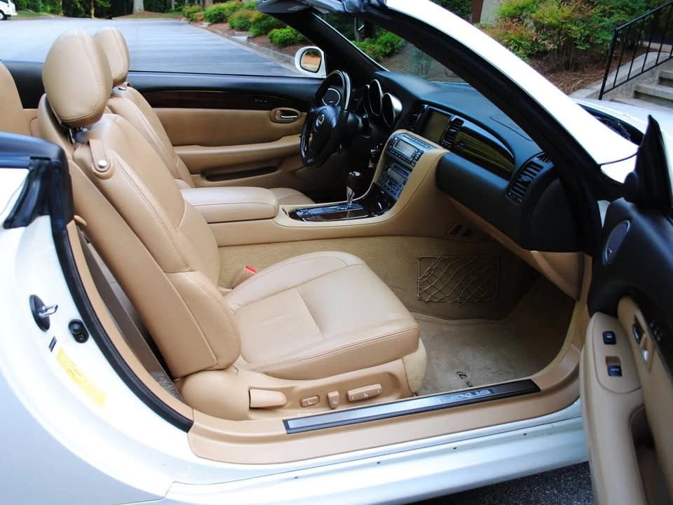2006 Lexus SC430 - Image 9 of 20