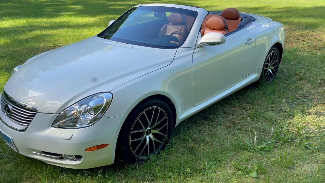 2006 Lexus SC430 - Image 7 of 31