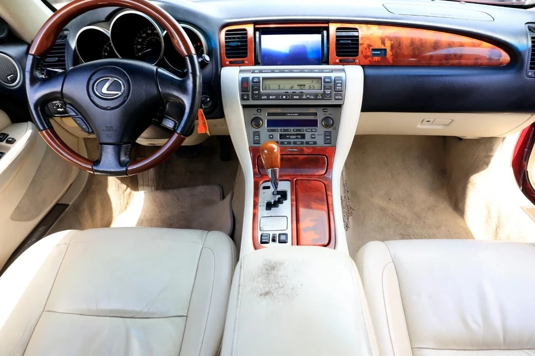 2006 Lexus SC430 - Image 2 of 21