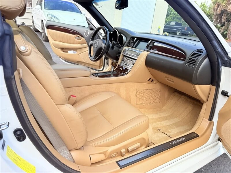 2006 Lexus SC430 - Image 10 of 21