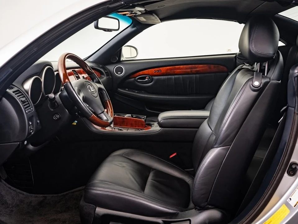 2006 Lexus SC430 - Image 19 of 21