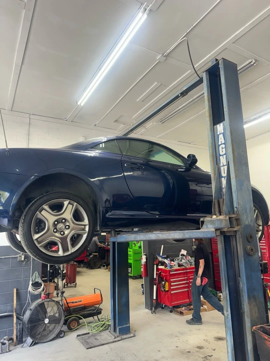 2006 Lexus SC430 - Image 10 of 21