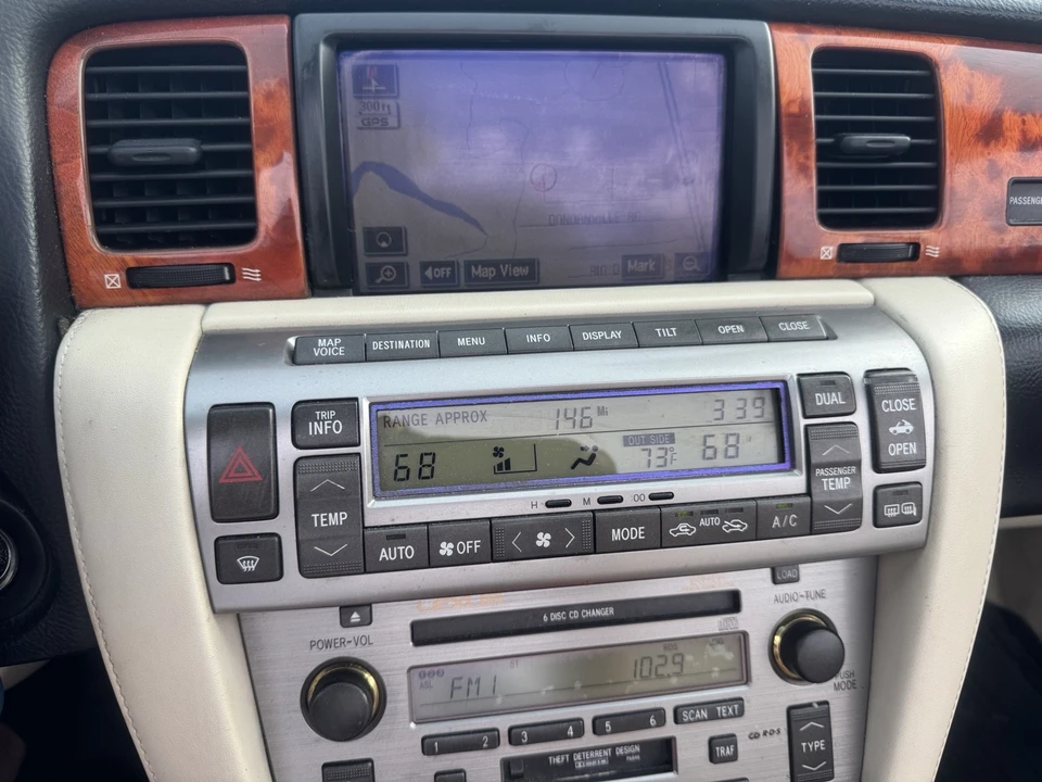 2006 Lexus SC430 - Image 15 of 21