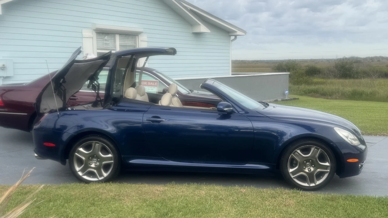 2006 Lexus SC430 - Image 7 of 21