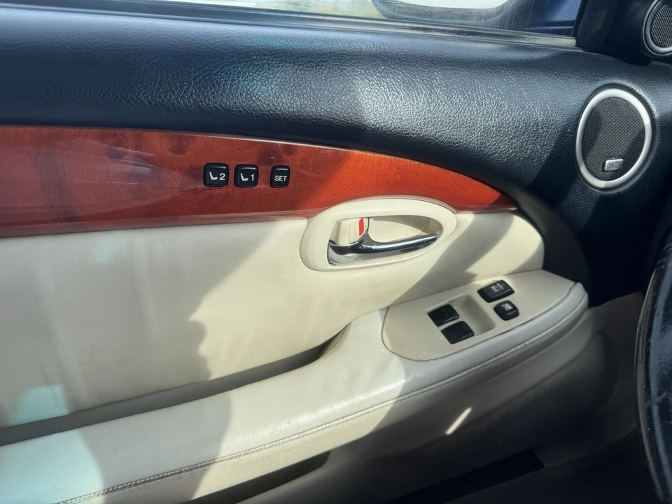 2006 Lexus SC430 - Image 14 of 21
