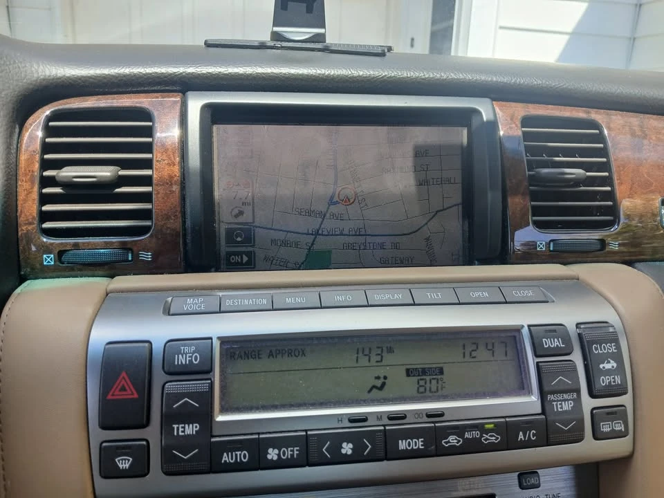 2006 Lexus SC430 - Image 7 of 9