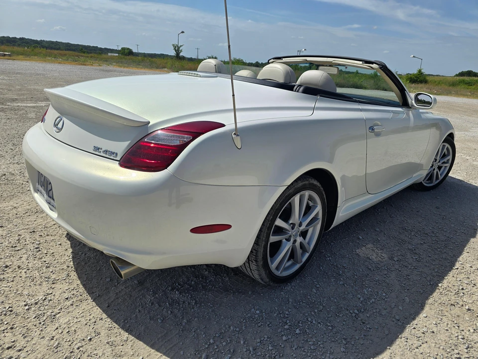 2006 Lexus SC430 - Image 16 of 31